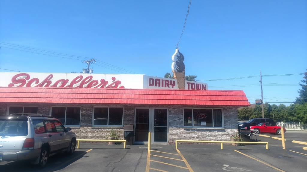Schallers Drive-In | restaurant | 965 Edgemere Dr, Rochester, NY 14612, USA | 5858653319 OR +1 585-865-3319