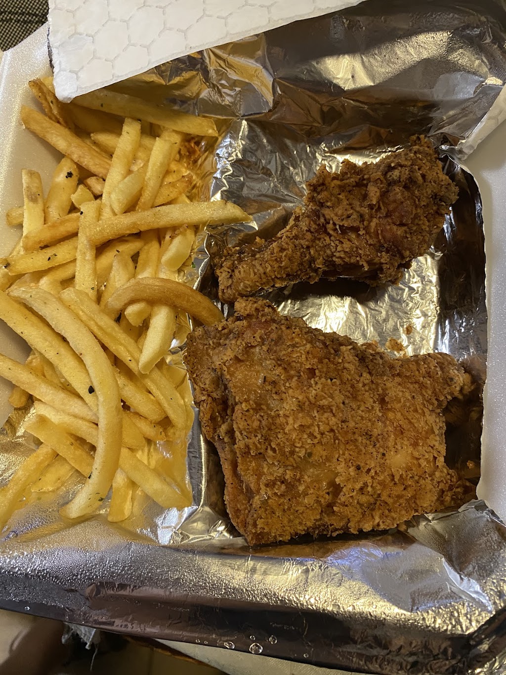 Chicken corner | restaurant | 1503 E Commerce St, San Antonio, TX 78205, USA | 2103144868 OR +1 210-314-4868