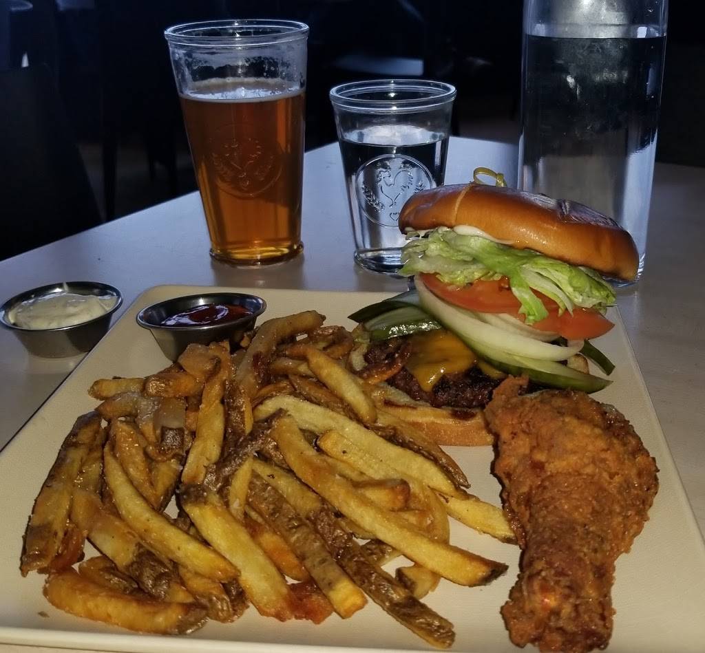 Chicken Shack | restaurant | 1443 W Northern Lights Blvd suite p, Anchorage, AK 99503, USA | 9077430000 OR +1 907-743-0000