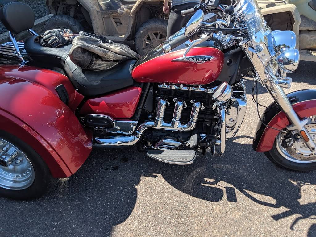 Rusty Hook Saloon and Smokehouse | restaurant | 10929 W, Co Rd B, Hayward, WI 54843, USA | 7154624031 OR +1 715-462-4031