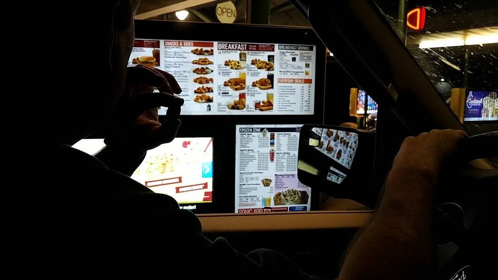 Dairy Queen | restaurant | 700 S Main St, Winnsboro, TX 75494, USA | 9033426969 OR +1 903-342-6969