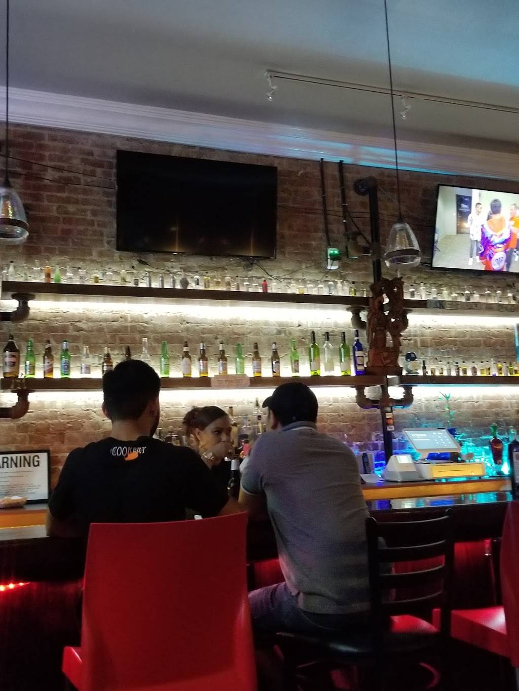 Kalaan Mul Bar & Grill | restaurant | 2 Main St #1, Yonkers, NY 10701, USA | 9143720524 OR +1 914-372-0524