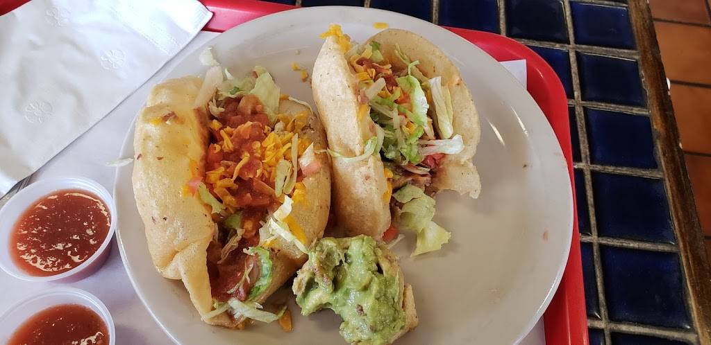 Teka Molino | restaurant | 7231 San Pedro Ave, San Antonio, TX 78216, USA | 2103447281 OR +1 210-344-7281