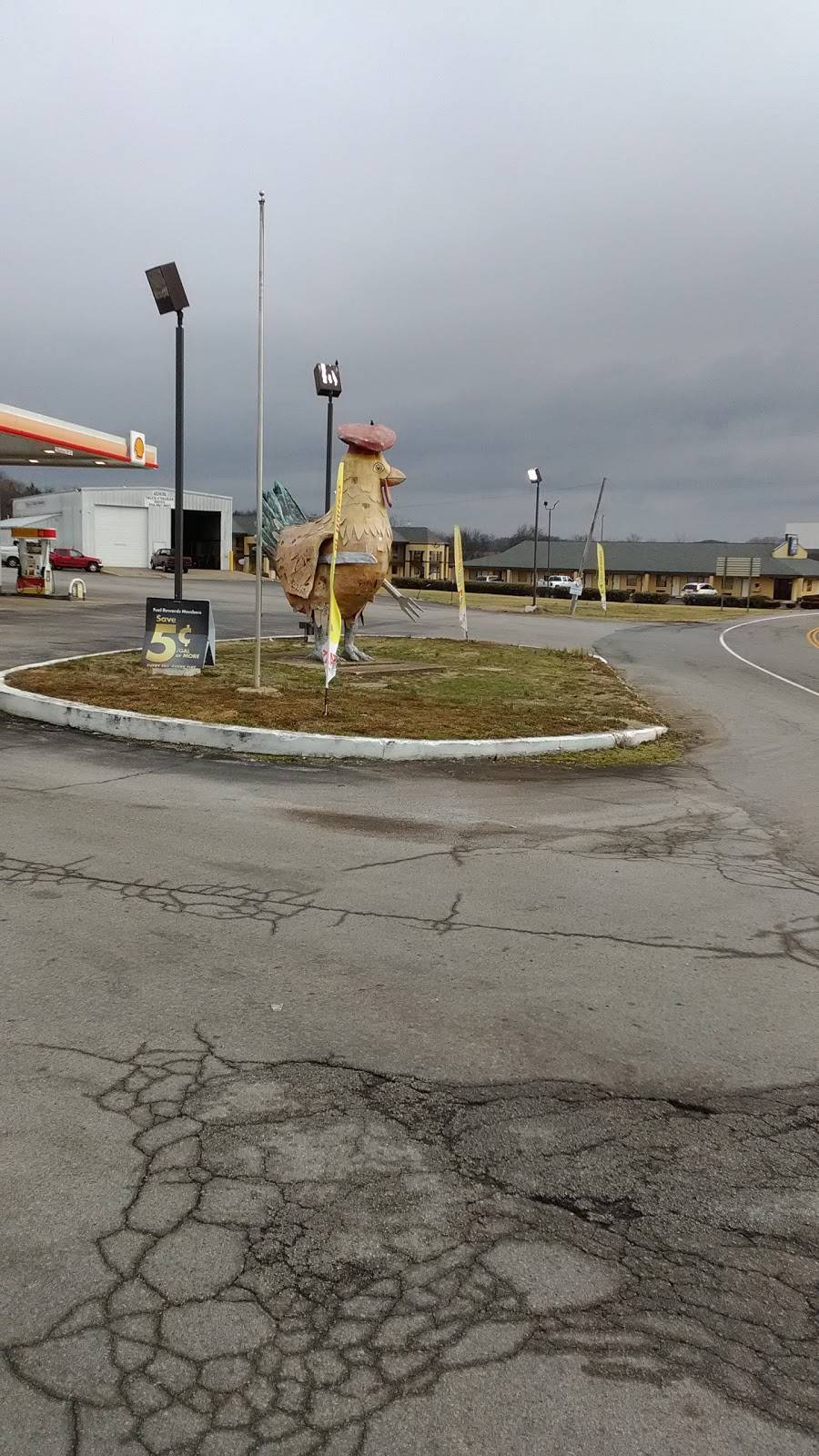 Shady Lawn Truck Stop | restaurant | 1371 Bryson Rd, Ardmore, TN 38449, USA | 9314680601 OR +1 931-468-0601