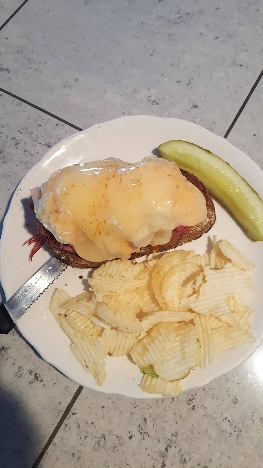 Eddies Cove LLC | restaurant | 28 Lake Shore Rd, Pulaski, NY 13142, USA | 3153876828 OR +1 315-387-6828