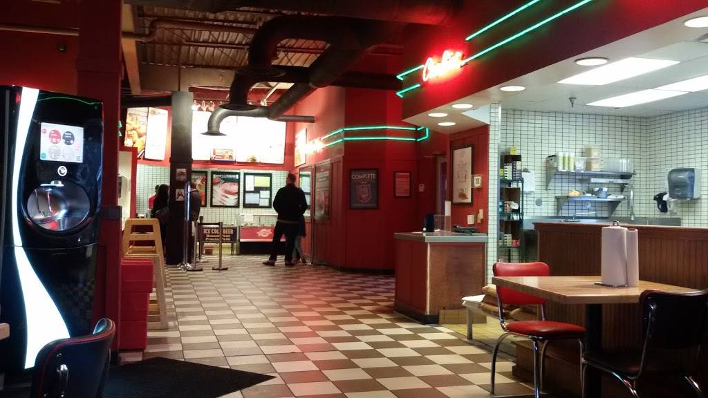 Fuddruckers | restaurant | 10752 Sunset Hills Plaza, St. Louis, MO 63127, USA | 3149663833 OR +1 314-966-3833