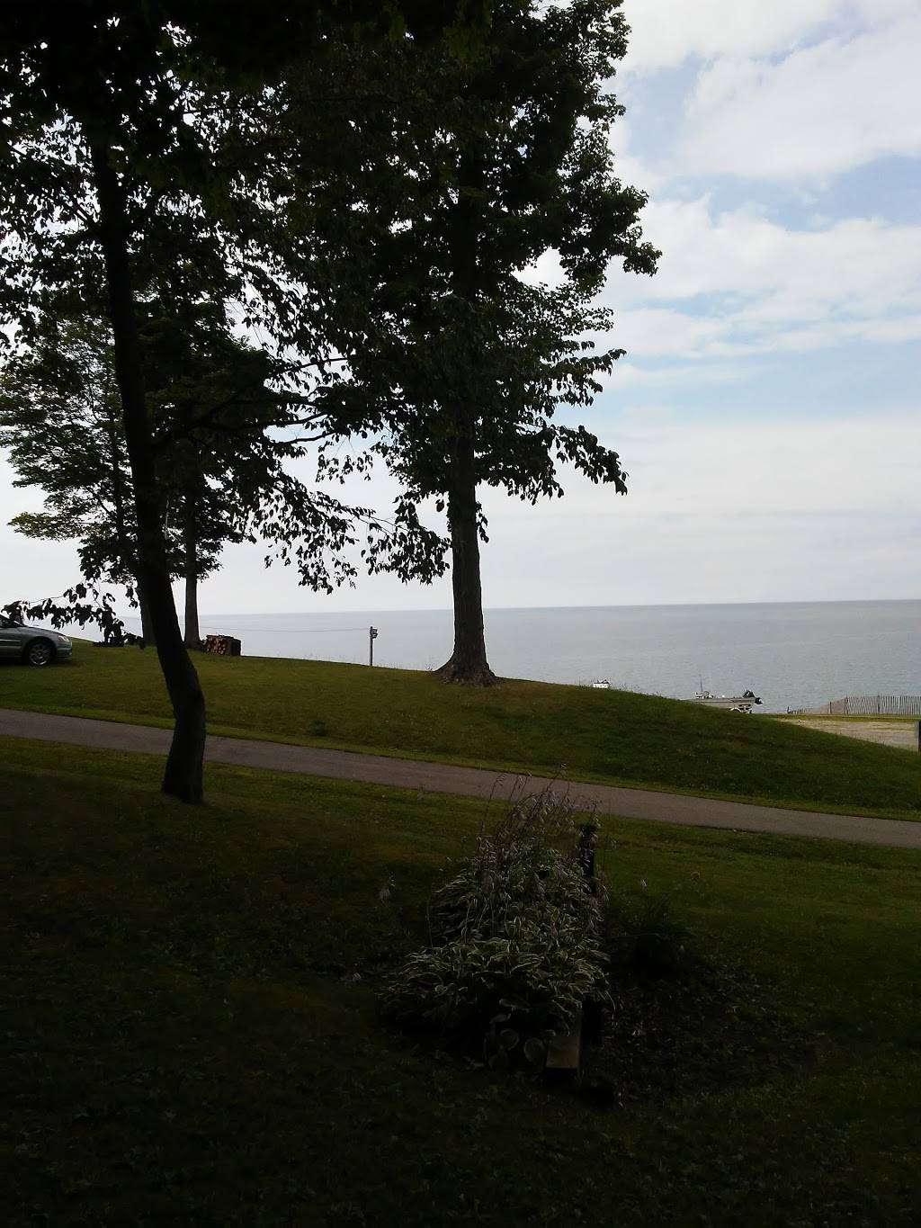 Break by the Lake | meal takeaway | Perry Park Rd, Perry, OH 44081, USA | 4402595957 OR +1 440-259-5957