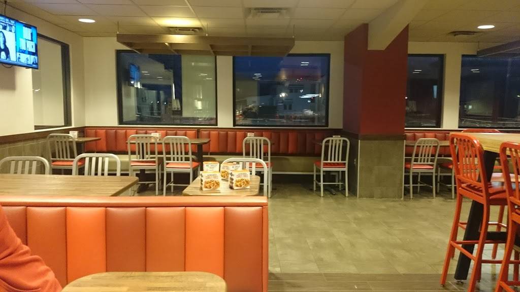 Arbys | restaurant | 301 N County Line St, Fostoria, OH 44830, USA | 4194360935 OR +1 419-436-0935
