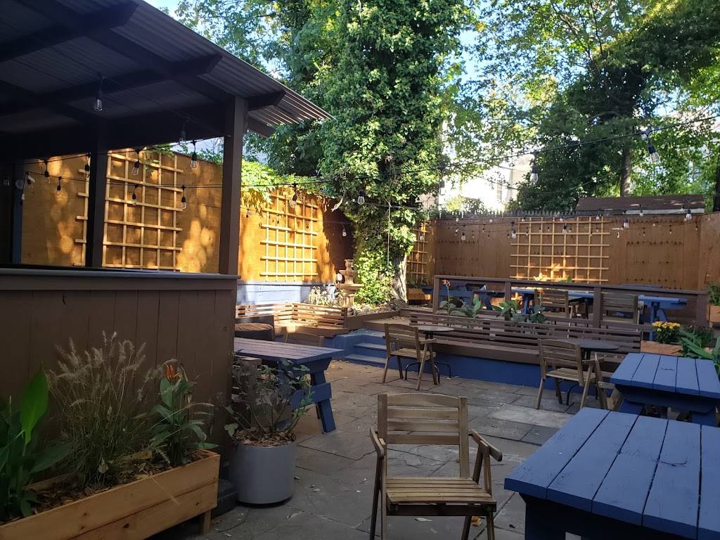 City Sliders | restaurant | 1529 Wisconsin Ave NW, Washington, DC 20007, USA | 2023330140 OR +1 202-333-0140