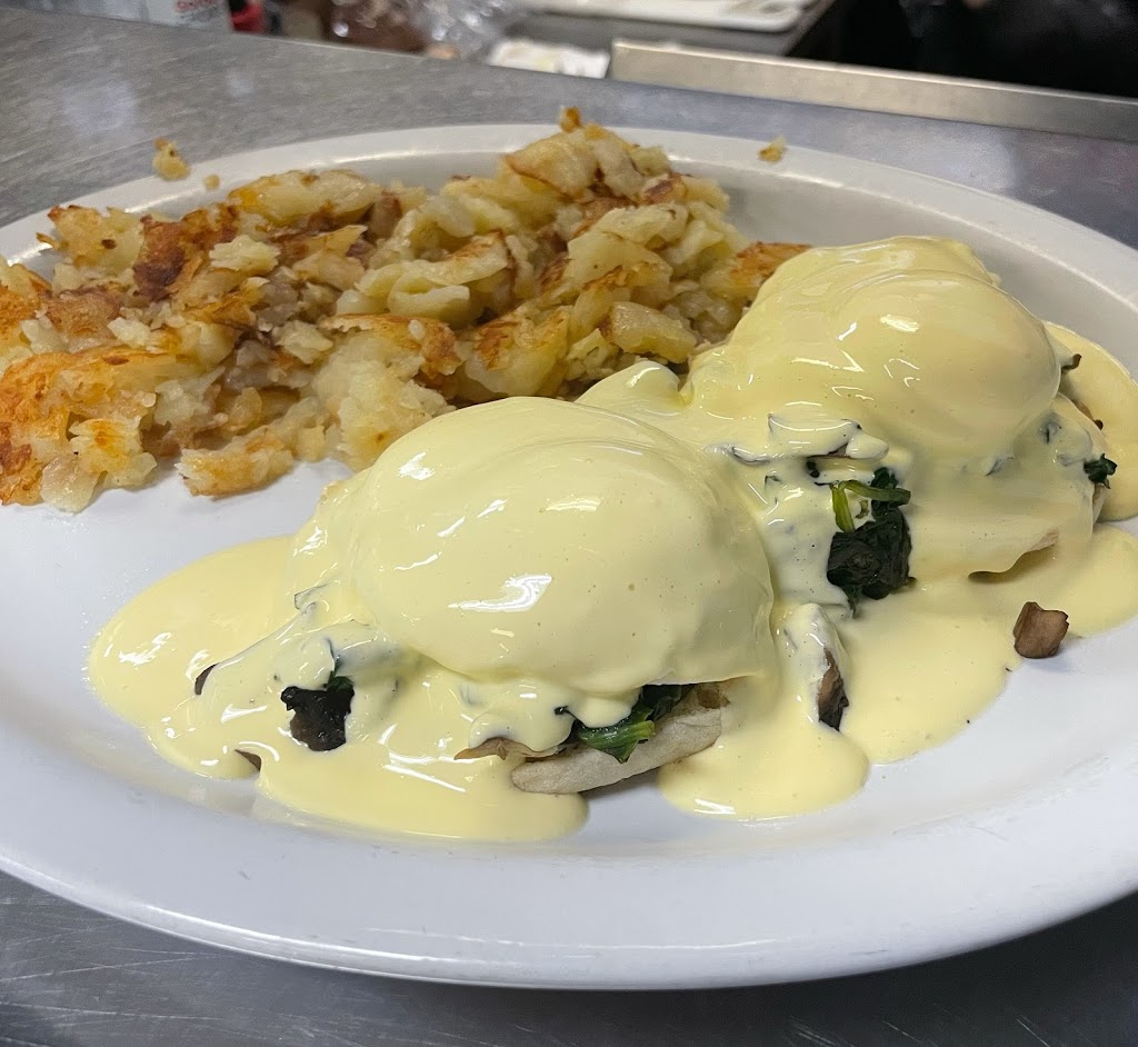 Dix Coney Cafe | restaurant | 6525 Superior Ave, Sarasota, FL 34231, USA | 9419271672 OR +1 941-927-1672