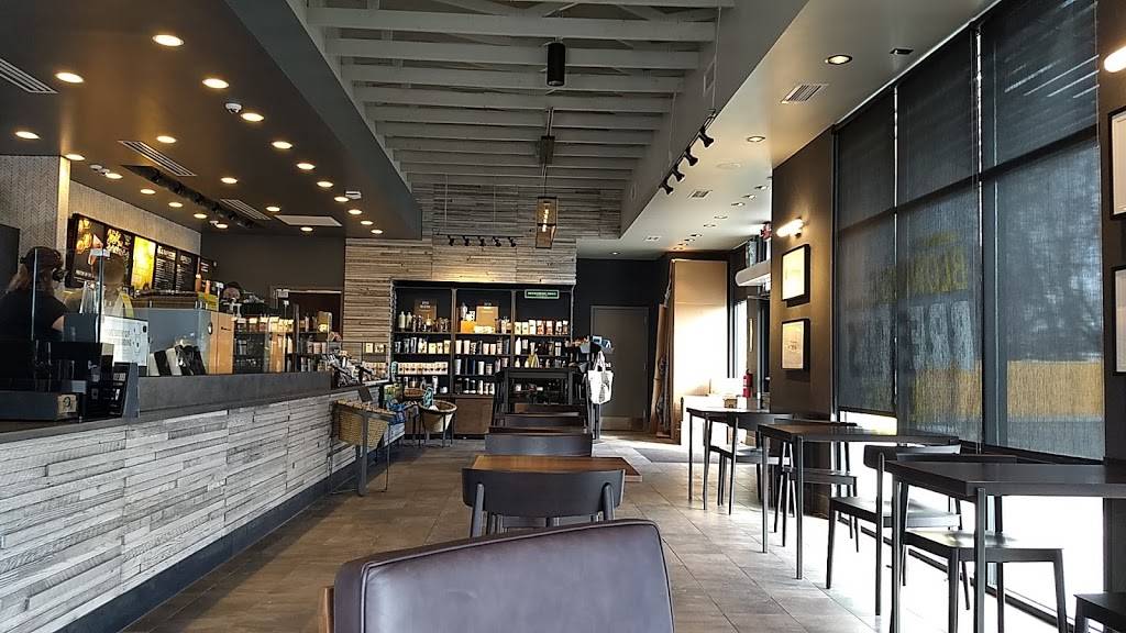 Starbucks | cafe | 360 Alfred St, Biddeford, ME 04005, USA | 2072820141 OR +1 207-282-0141