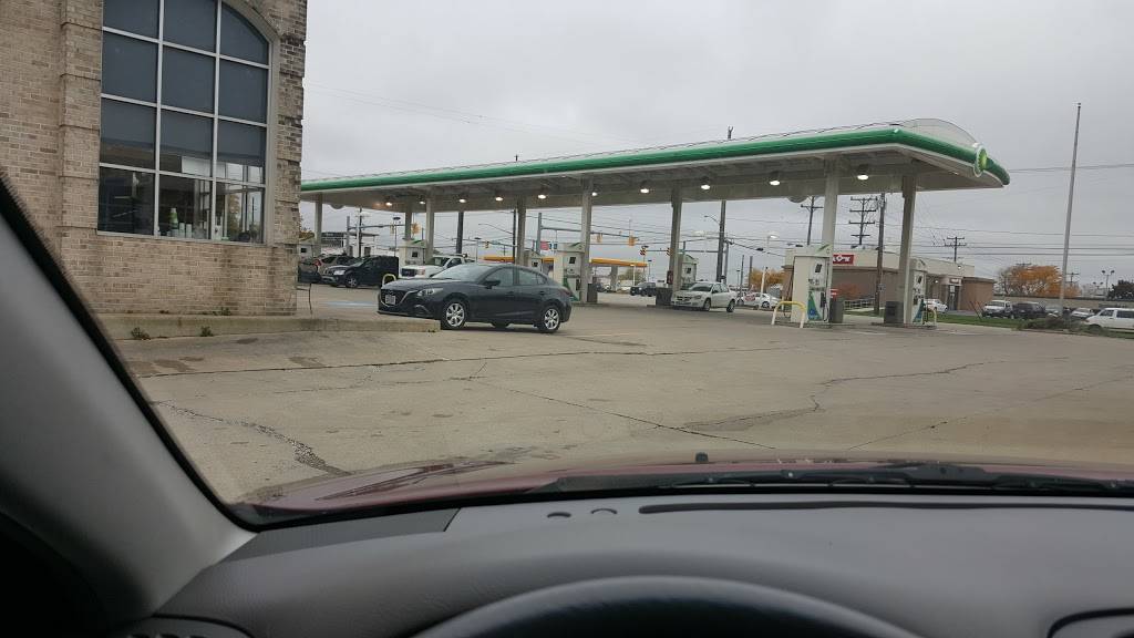 BP | restaurant | 6585 Ridge Rd, Parma, OH 44129, USA | 4408424734 OR +1 440-842-4734