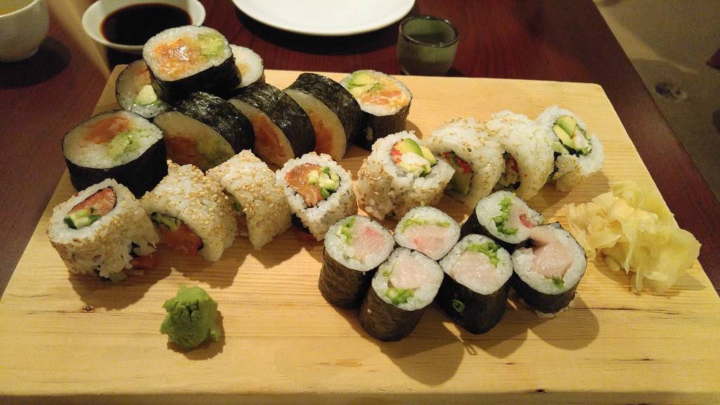 Bistro Isakaya | restaurant | 8178 Boulevard Champlain, LaSalle, QC H8P 1B4, Canada | 5143668808 OR +1 514-366-8808