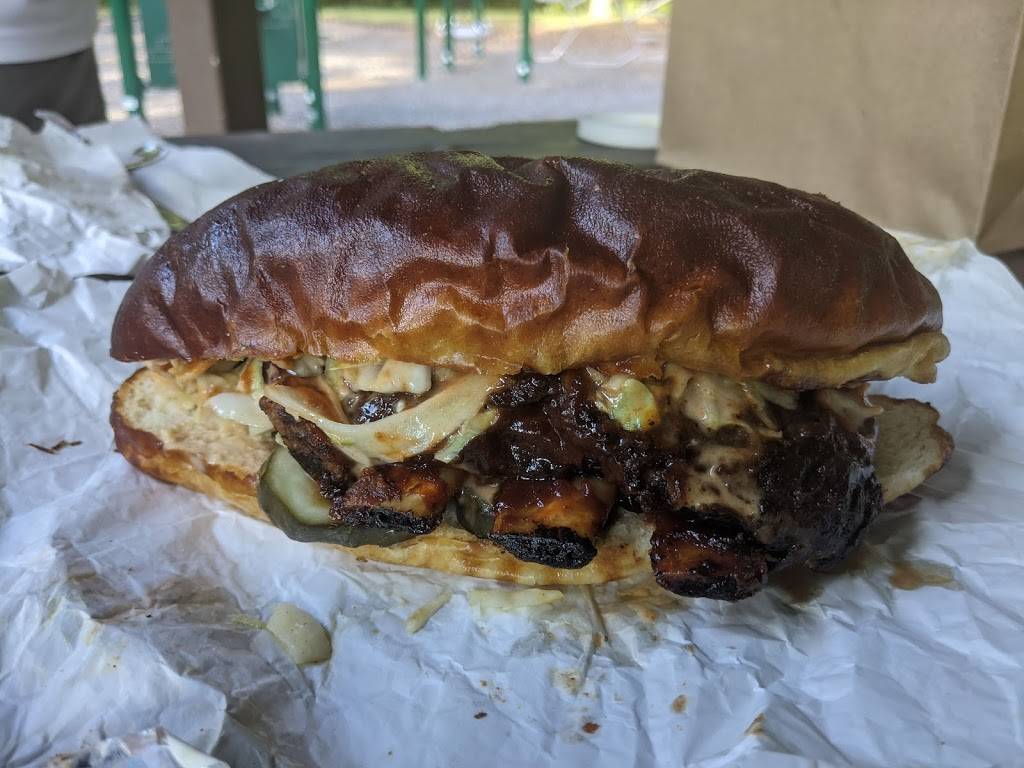 Wild Bills BBQ | restaurant | 6518 Fairview Rd, Charlotte, NC 28210, USA | 7049994327 OR +1 704-999-4327