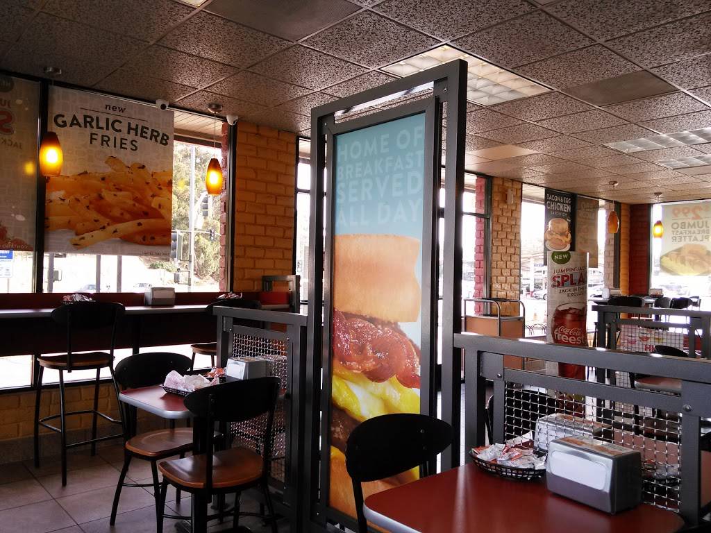 Jack in the Box | restaurant | 4011 Bonita Rd, Bonita, CA 91902, USA | 6194758201 OR +1 619-475-8201