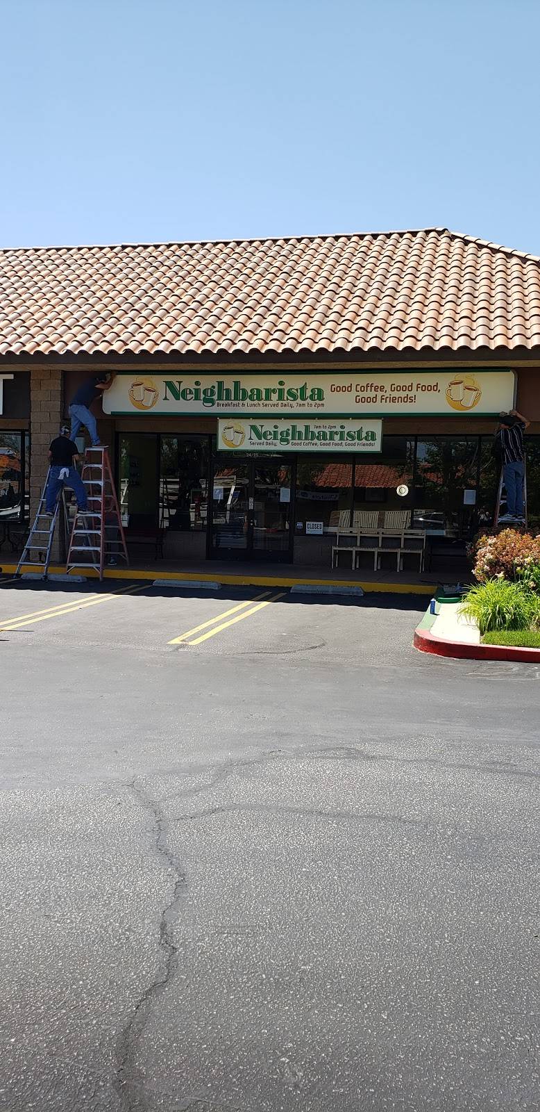 Neighbarista | restaurant | 23120 Lyons Ave #24, Newhall, CA 91321, USA | 6612882217 OR +1 661-288-2217
