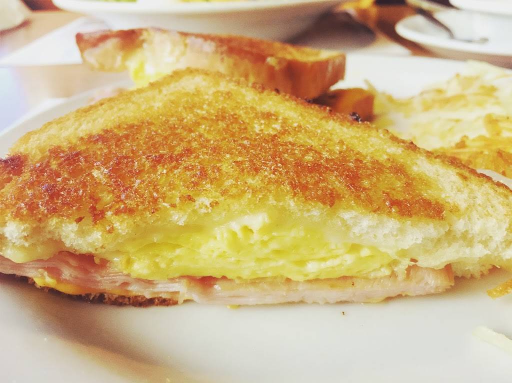 Dennys | restaurant | 7 E Huntington Dr, Arcadia, CA 91006, USA | 6264463401 OR +1 626-446-3401