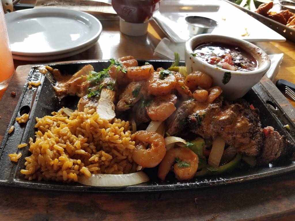 Chilis Grill & Bar | restaurant | 5910 Jog Rd, Lake Worth, FL 33467, USA | 5614340319 OR +1 561-434-0319