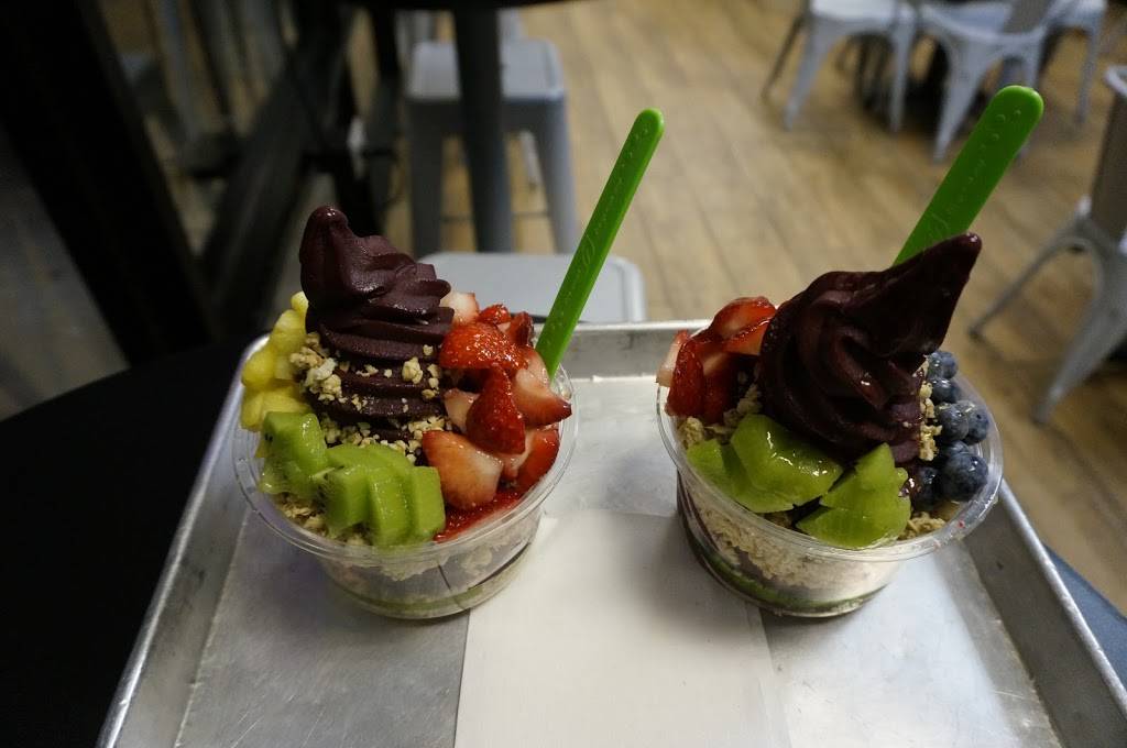 Berry Divine Acai Bowls | restaurant | 960 N Scottsdale Rd #101, Tempe, AZ 85281, USA | 4809670942 OR +1 480-967-0942