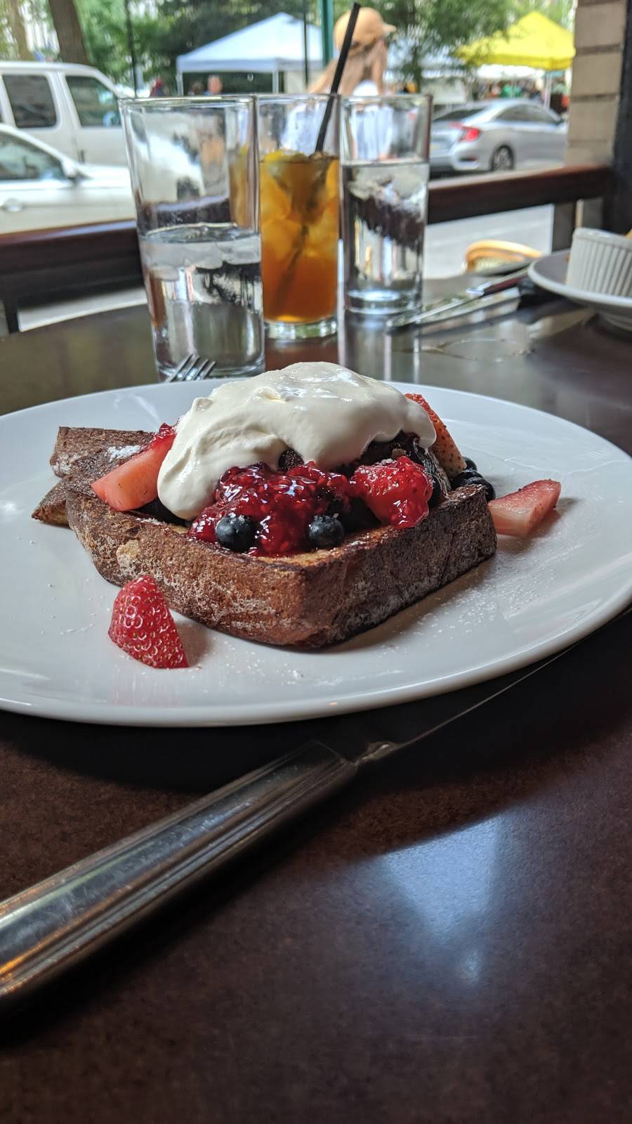 Rouge | restaurant | 205 S 18th St, Philadelphia, PA 19103, USA | 2157326622 OR +1 215-732-6622