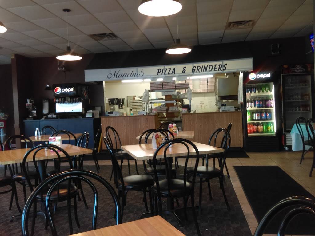 Mancinos Pizza & Grinders | restaurant | 544 S State St, Big Rapids, MI 49307, USA | 2317966666 OR +1 231-796-6666