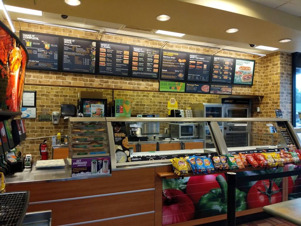 Subway | restaurant | 12229 Jefferson Ave, Newport News, VA 23602, USA | 7572493602 OR +1 757-249-3602