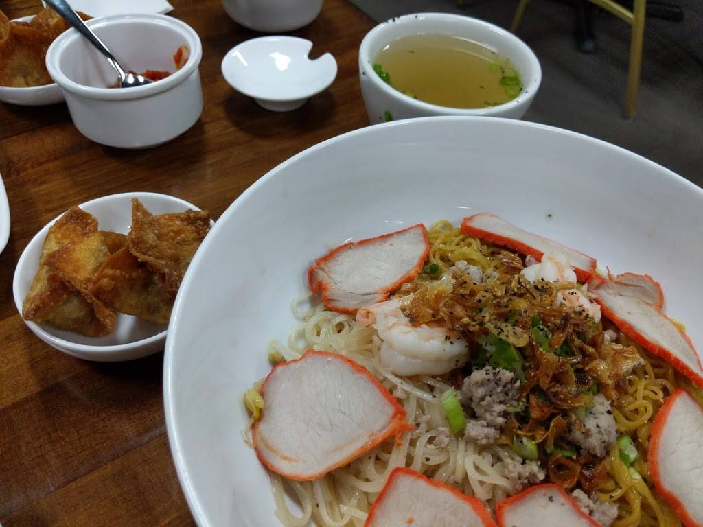 Gia Dinh Pho and Vietnamese Cuisine | restaurant | Suite #A1, 549 W International Airport Rd, Anchorage, AK 99518, USA | 9072222663 OR +1 907-222-2663