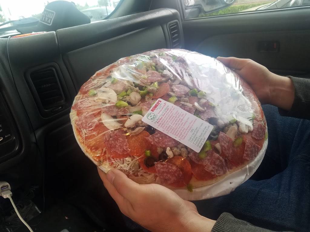 Romeos Pizza | restaurant | 520 Academy Ave, Sanger, CA 93657, USA | 5598751258 OR +1 559-875-1258