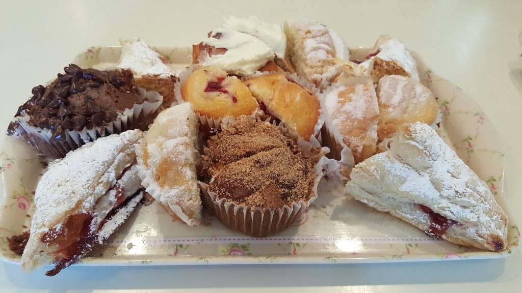 Village Bakery and Café | bakery | 104 Delaware Ave, Put-In-Bay, OH 43456, USA | 4192855351 OR +1 419-285-5351