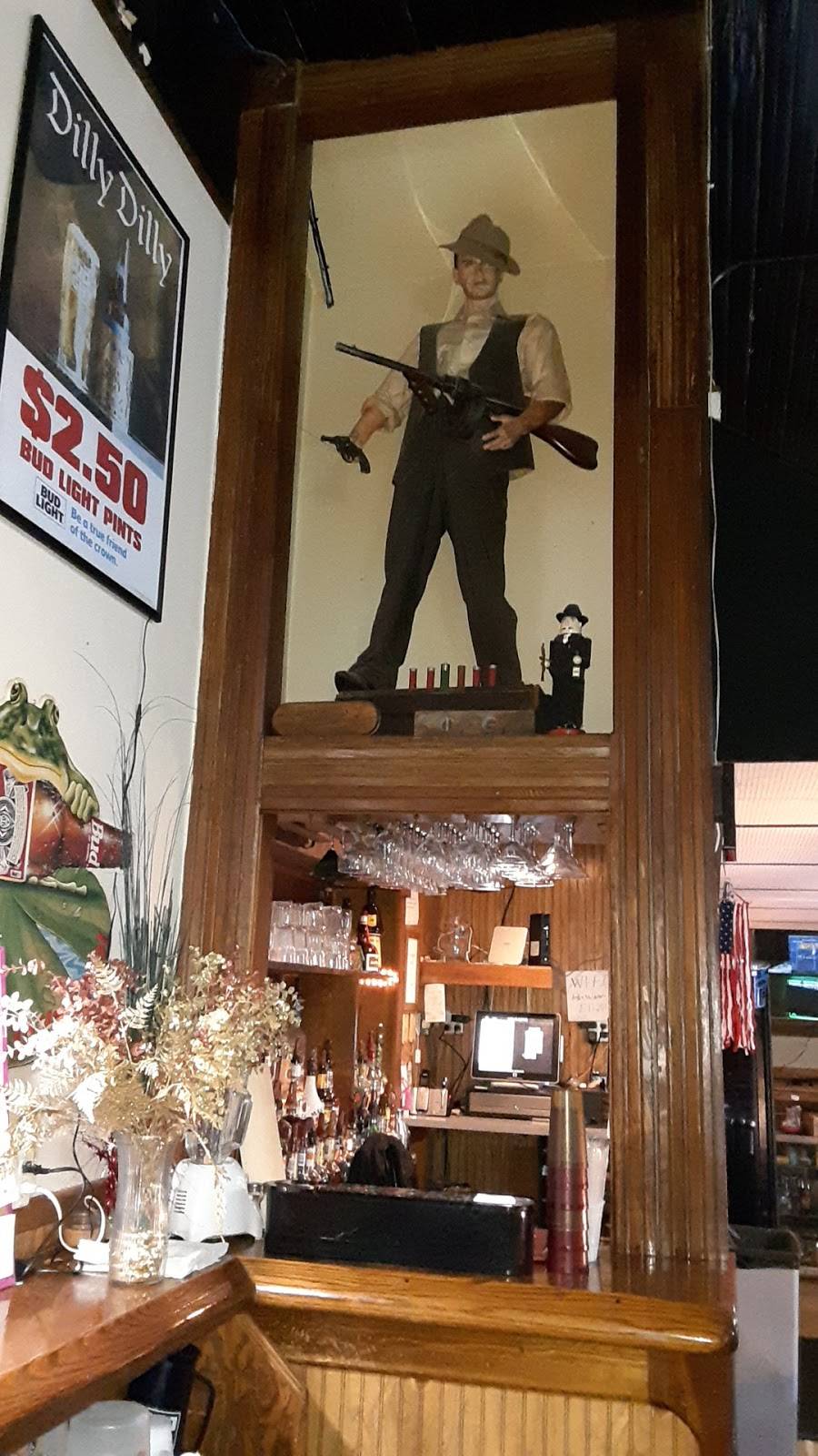 Clells Bistro | restaurant | 302 N Main St, Hudson, IN 46747, USA | 2605873065 OR +1 260-587-3065