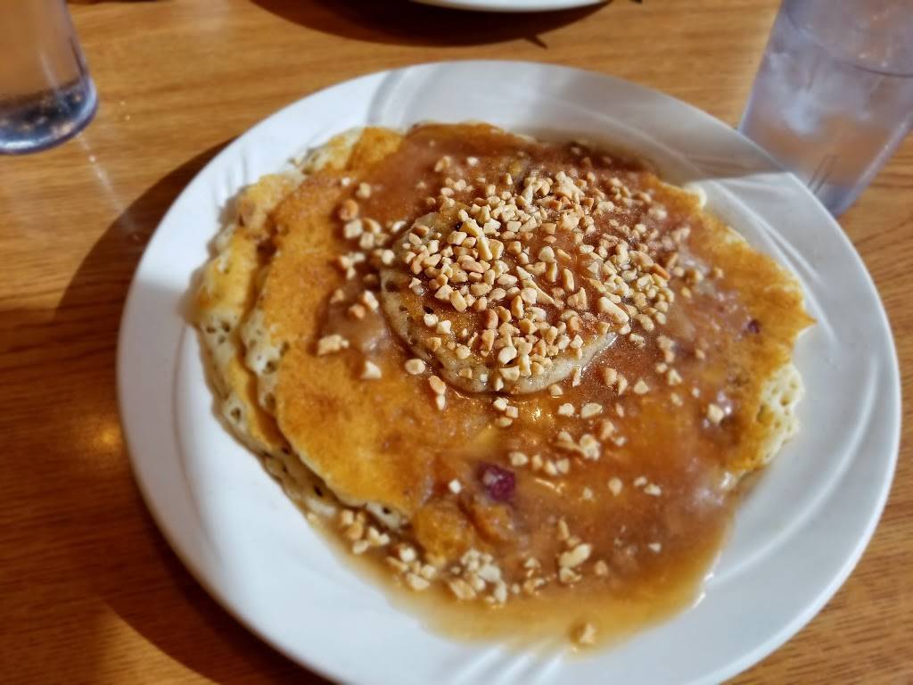 Judis Place | restaurant | 930 Center Ave, Oostburg, WI 53070, USA | 9205643535 OR +1 920-564-3535