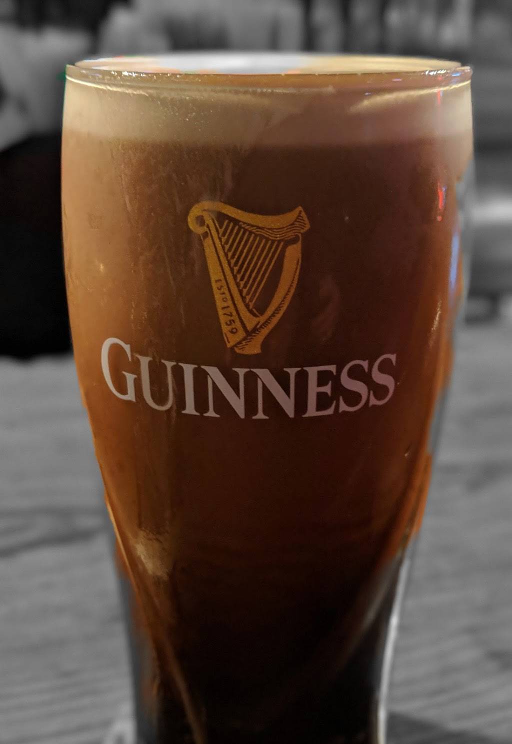 Shamrock Bar & Grill | restaurant | 2633 West Coast Hwy C, Newport Beach, CA 92663, USA | 9496315633 OR +1 949-631-5633