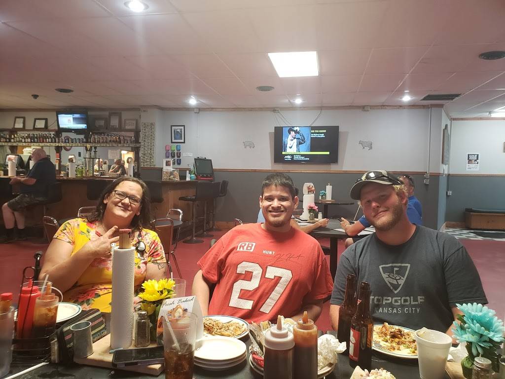 Papa Sweets Grill and Bar | restaurant | 105 B E Grand Ave, Cameron, MO 64429, USA | 8166496046 OR +1 816-649-6046