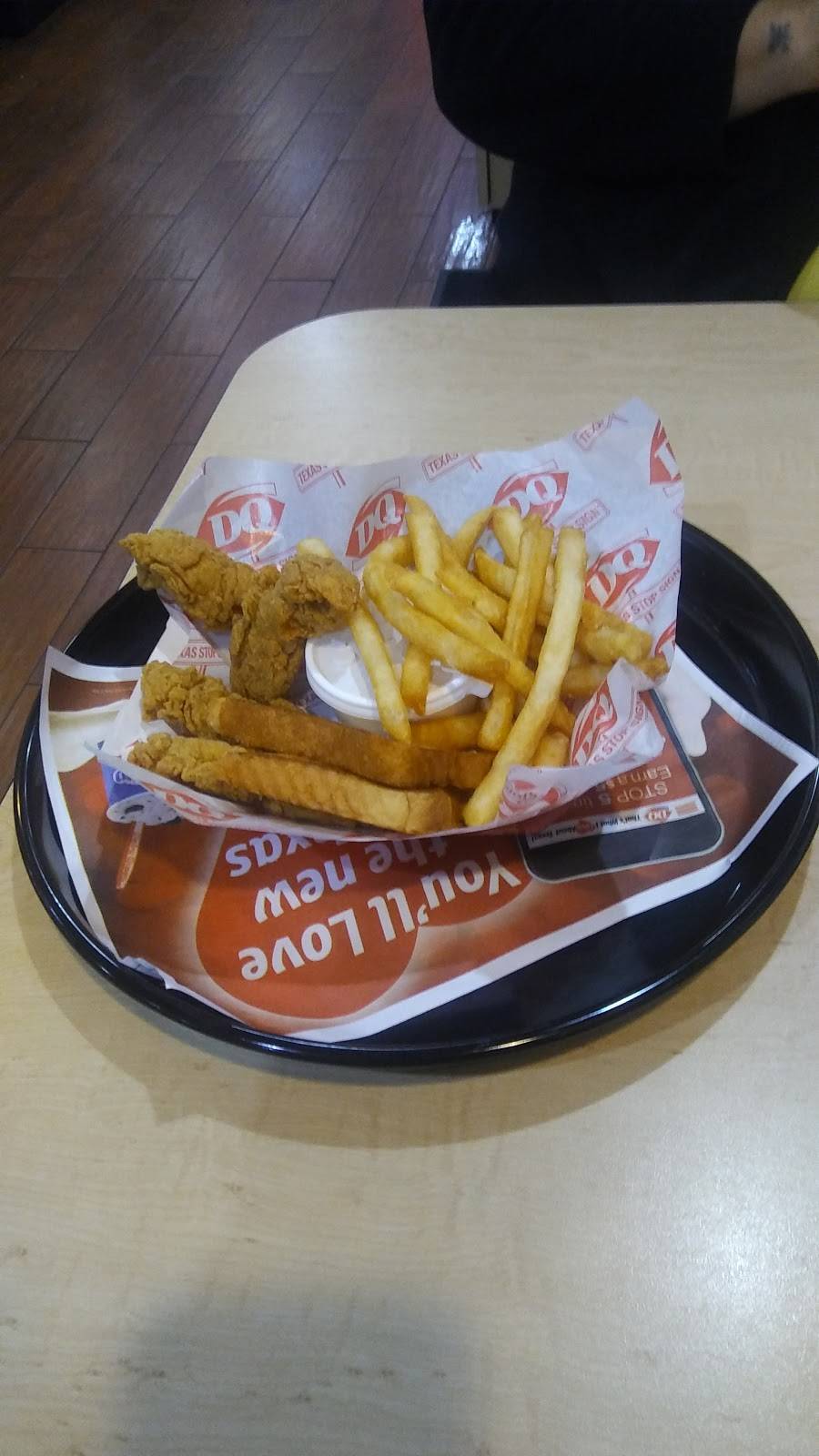 Dairy Queen | restaurant | 1125 S Colorado St, Lockhart, TX 78644, USA | 5123764817 OR +1 512-376-4817