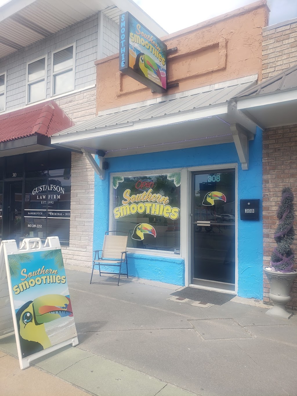 Southern smoothies | restaurant | 308 Main St, North Myrtle Beach, SC 29582, USA | 8434576794 OR +1 843-457-6794