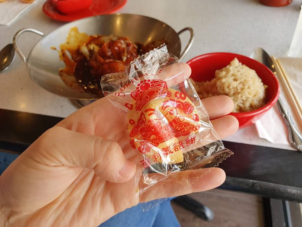 Royal Chopstix | restaurant | 13901 Midway Rd #109, Farmers Branch, TX 75244, USA | 9722398880 OR +1 972-239-8880