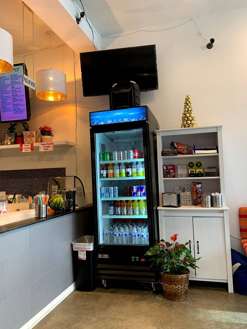 Bubba Tea n Smoothies | cafe | 2617 N Miami Ave, Miami, FL 33127, USA | 7863910851 OR +1 786-391-0851