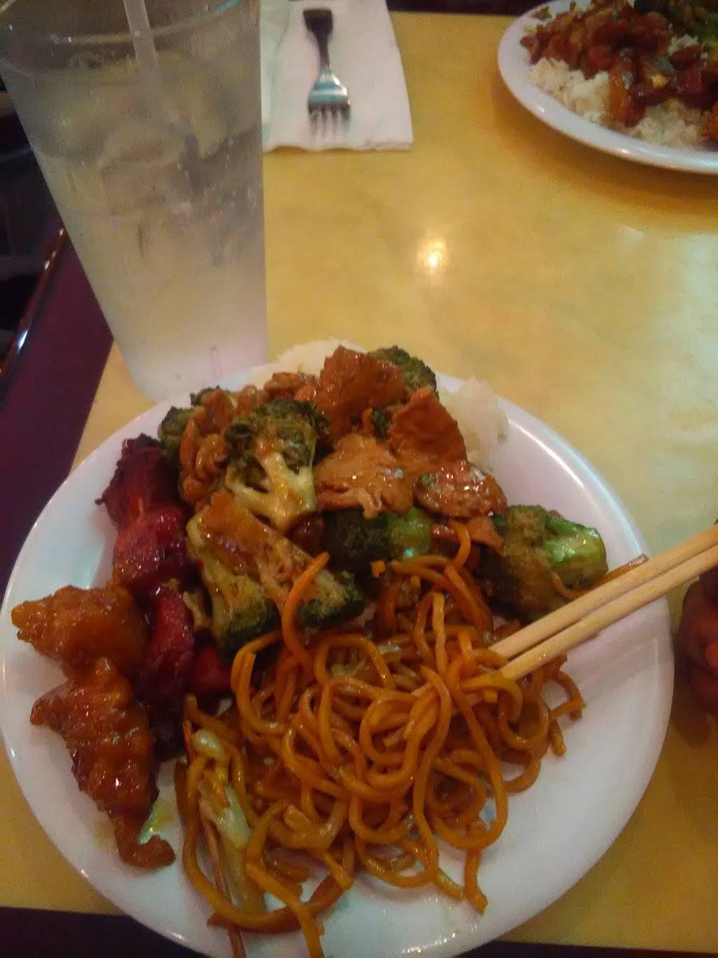 Wangs Bistro | restaurant | 877 E Gannon Ave, Zebulon, NC 27597, USA | 9192699788 OR +1 919-269-9788