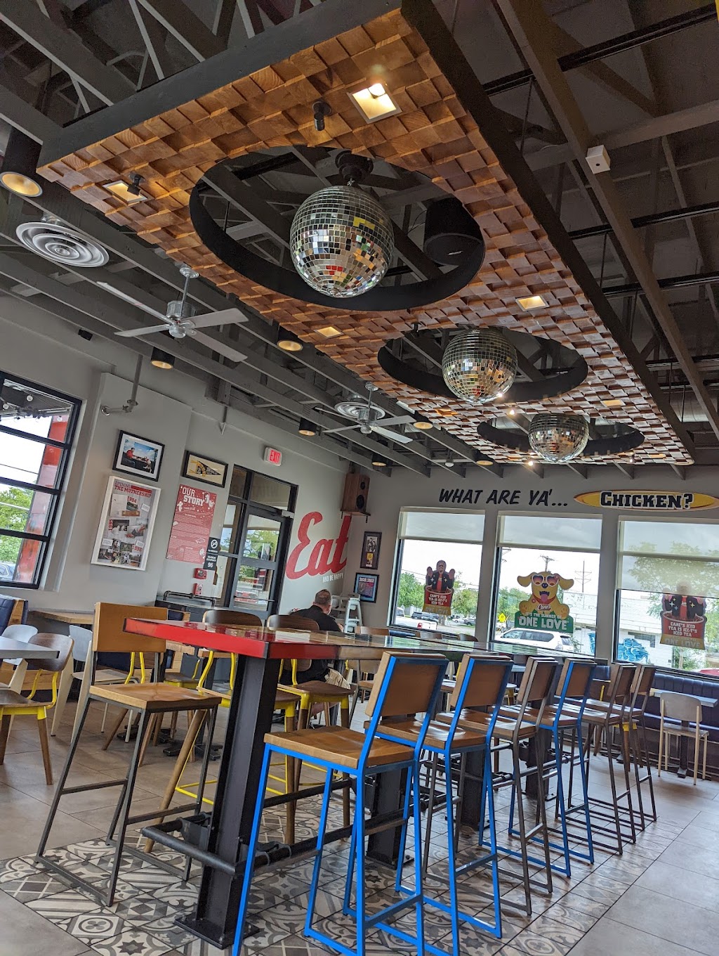 Raising Canes Chicken Fingers | restaurant | 2812 S Georgia St, Amarillo, TX 79109, USA | 8063560140 OR +1 806-356-0140