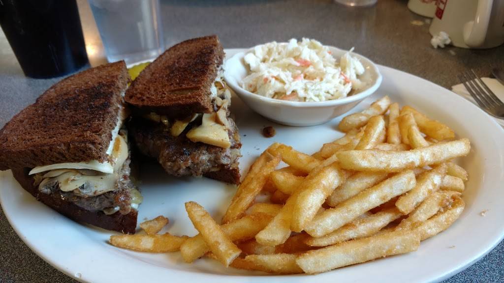 Rainbow Restaurant | restaurant | 6290 S Martin Rd, New Berlin, WI 53146, USA | 2626790490 OR +1 262-679-0490