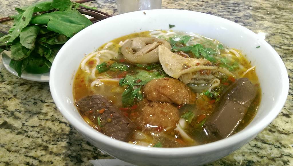 Da Vang Restaurant | restaurant | 4538 N 19th Ave, Phoenix, AZ 85015, USA | 6022423575 OR +1 602-242-3575