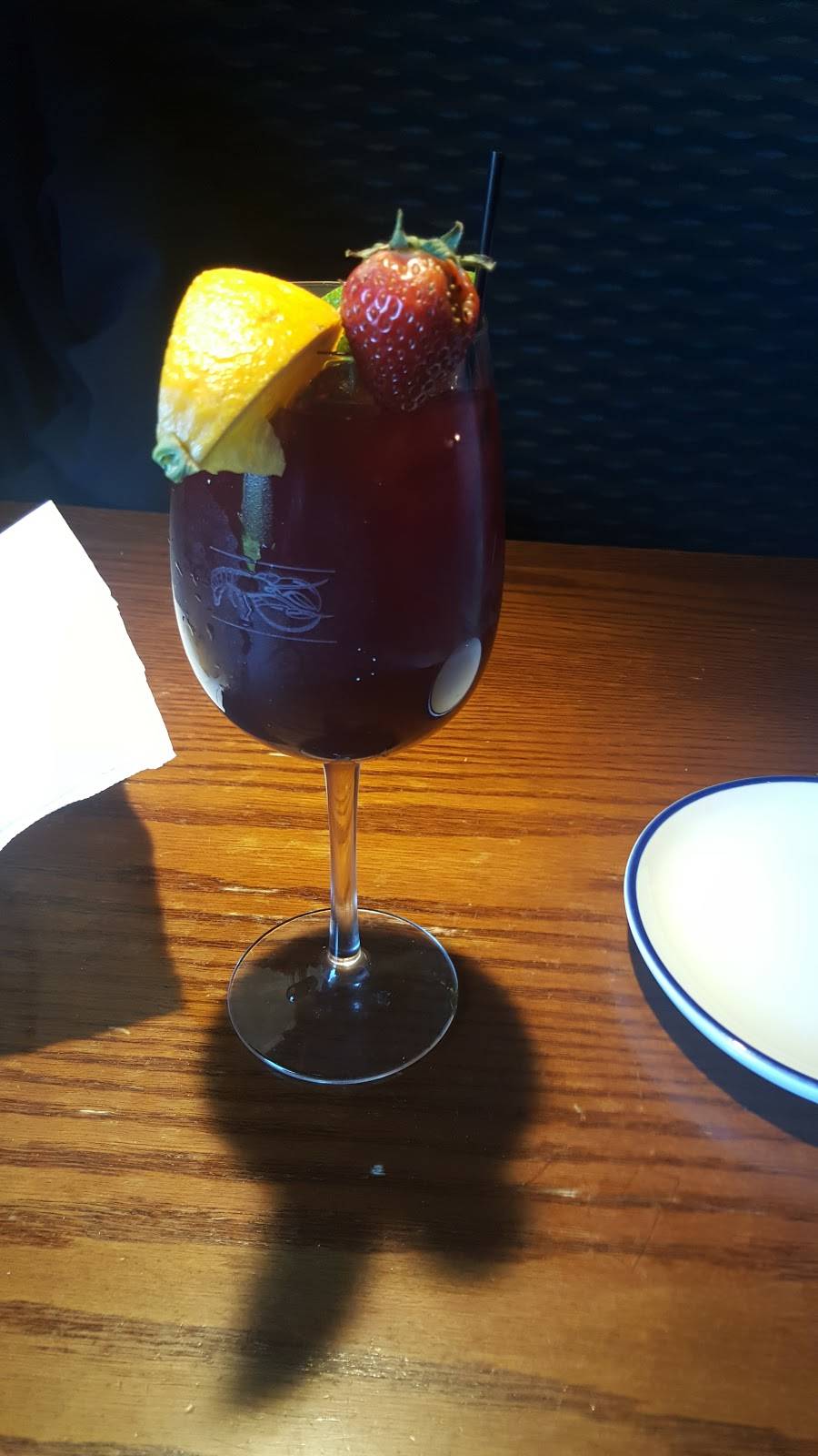 Red Lobster | restaurant | 801 Sunrise Hwy, Copiague, NY 11726, USA | 6318423640 OR +1 631-842-3640