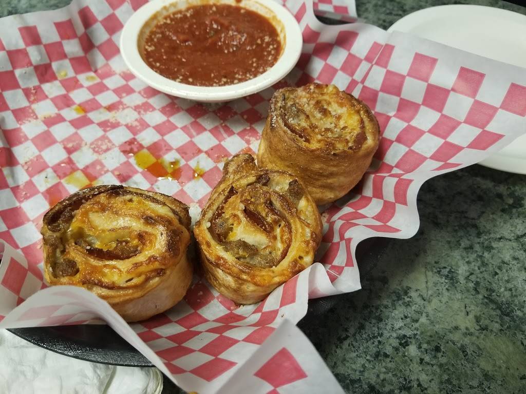 R-Place Eatery | restaurant | 35523 US-27, Haines City, FL 33844, USA | 8634211304 OR +1 863-421-1304