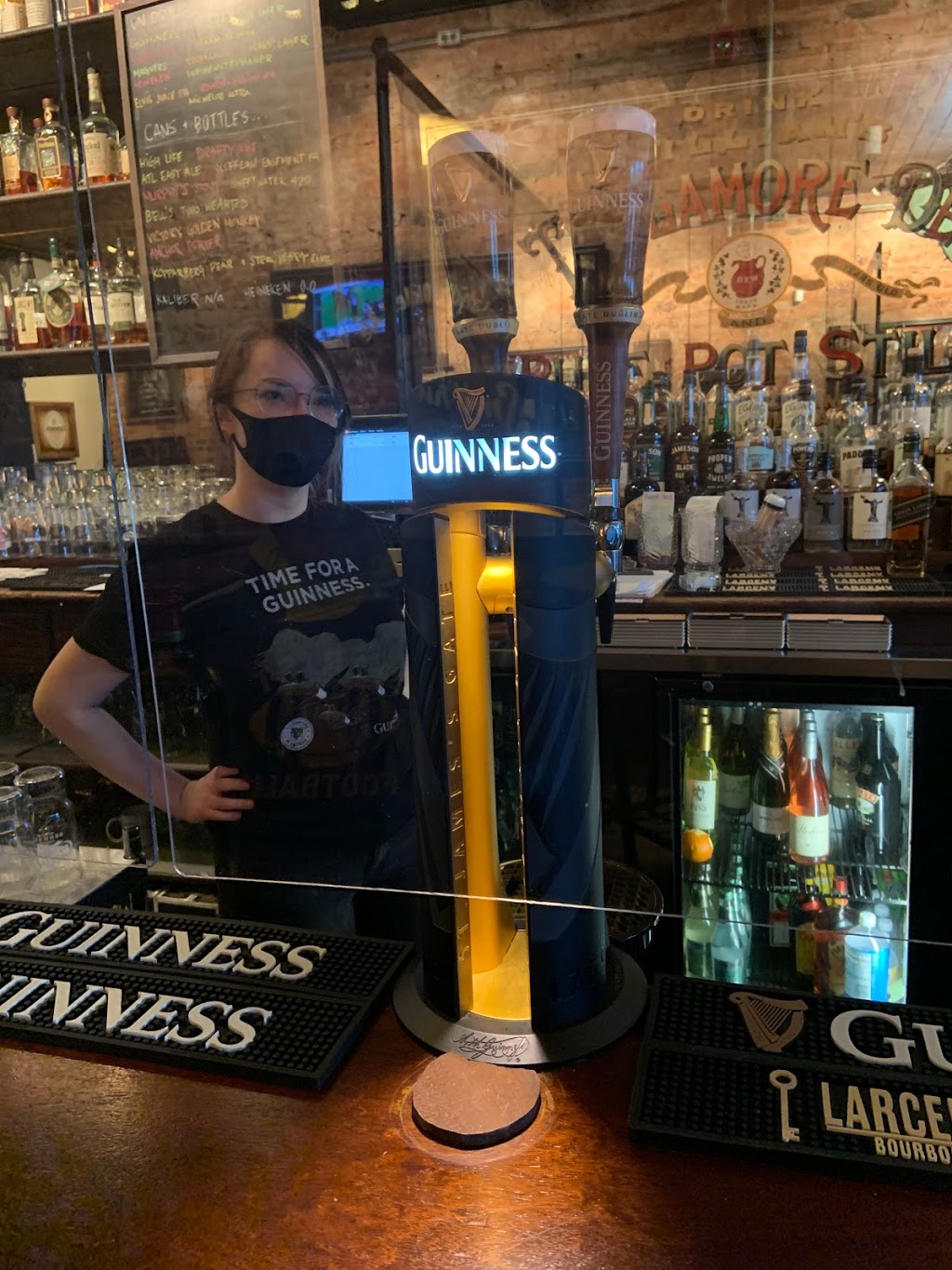 OSullivans Irish Pub | restaurant | 111 Sycamore St, Decatur, GA 30030, USA | 4043778055 OR +1 404-377-8055