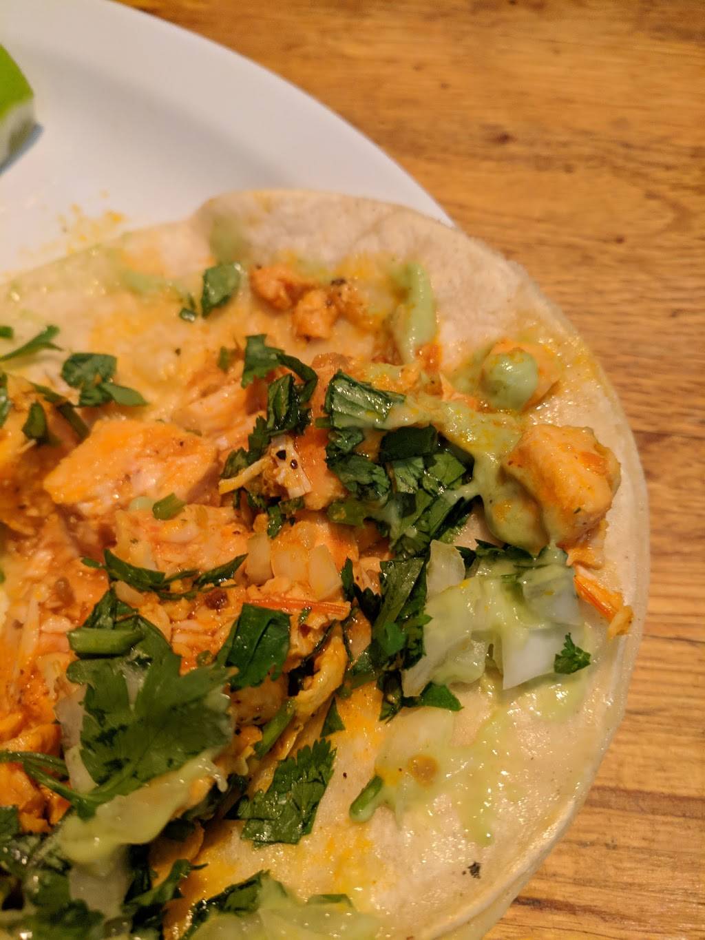 Tenoch Mexican | restaurant | 24 Riverside Ave, Medford, MA 02155, USA | 7813952221 OR +1 781-395-2221