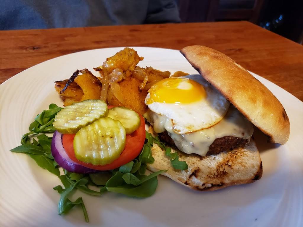 The Gryphon | restaurant | 131 Main St, Burlington, VT 05401, USA | 8024895699 OR +1 802-489-5699