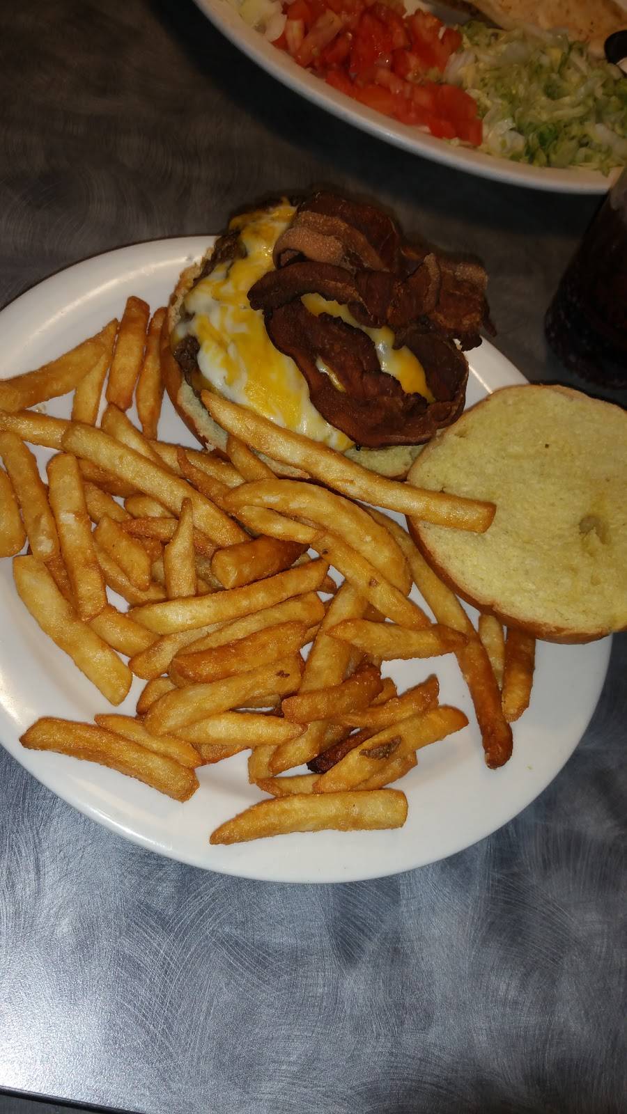 Big Woodys | restaurant | 1928 Hamilton St, Allentown, PA 18104, USA | 6108203866 OR +1 610-820-3866