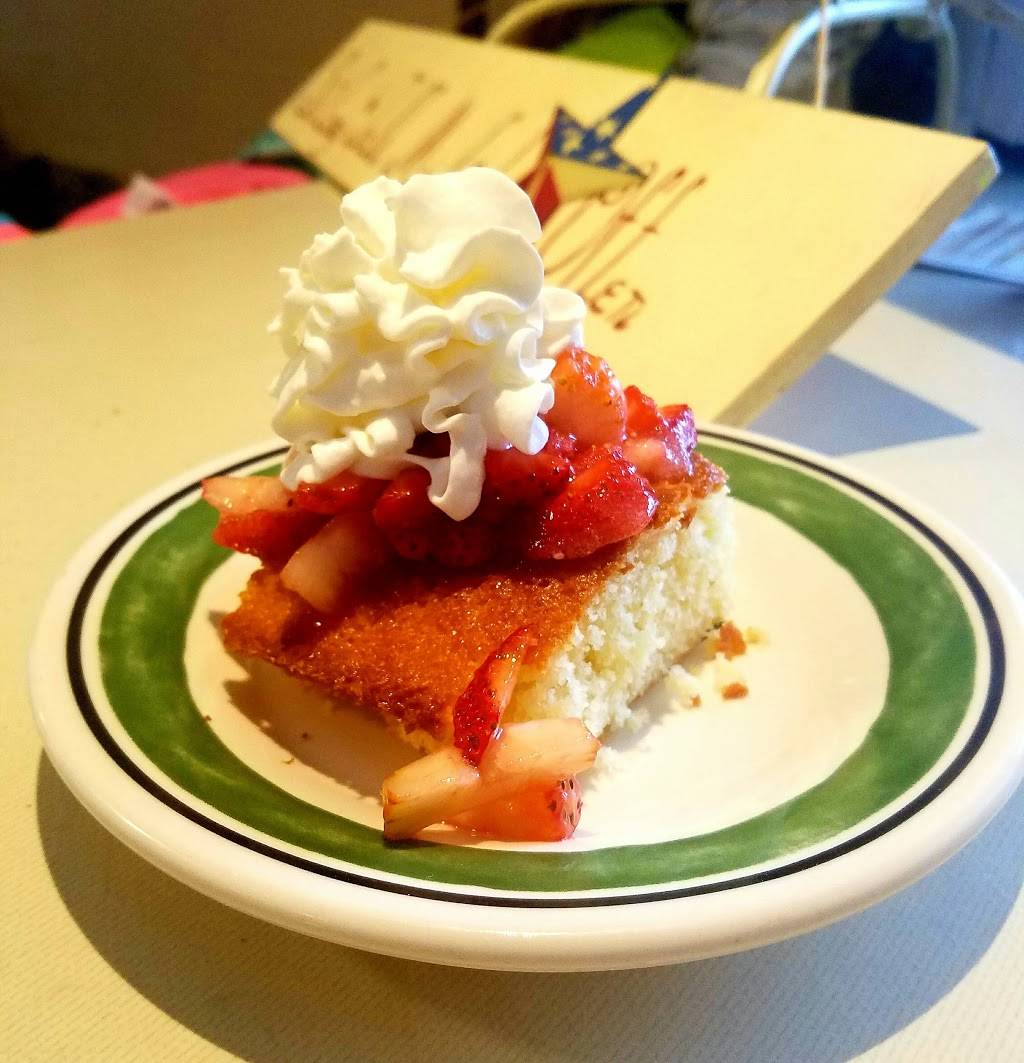 Red Star Grille | restaurant | 2365 Annadell Rd, Pioneer, TN 37847, USA | 4236637827 OR +1 423-663-7827