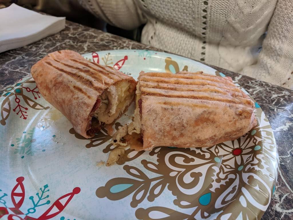 Gigantes Too | restaurant | 817 E Center St, Wallingford, CT 06492, USA | 2036269566 OR +1 203-626-9566