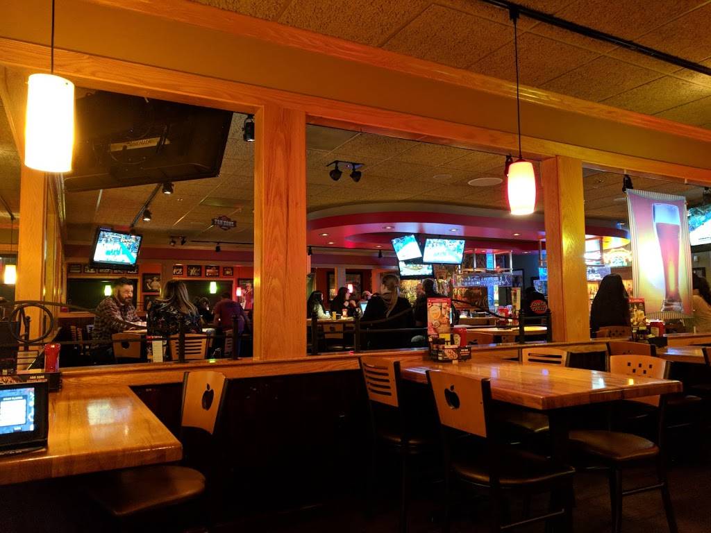 Applebees Grill + Bar | restaurant | 851 Sanguinetti Rd, Sonora, CA 95370, USA | 2095339670 OR +1 209-533-9670